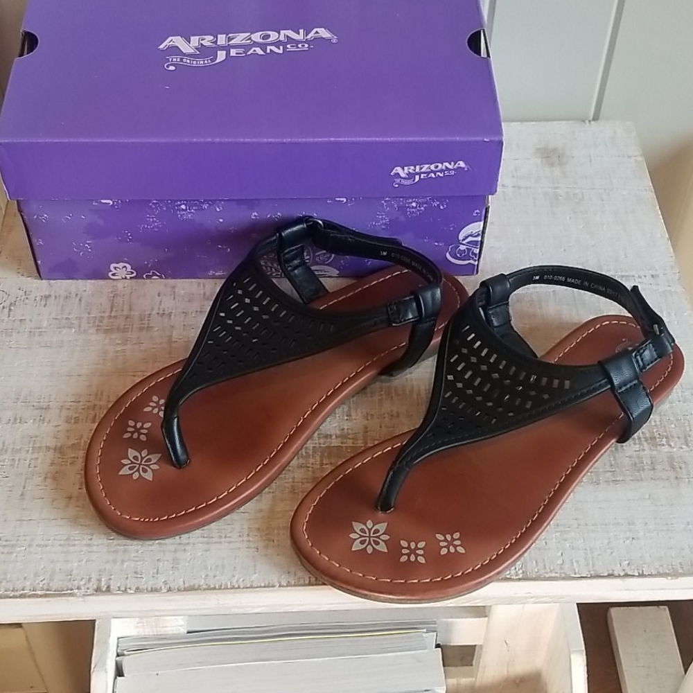 💜Arizona Jean Co. Sandals